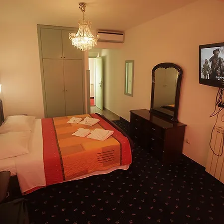 Triple Diklo 16023l 4* Zadar