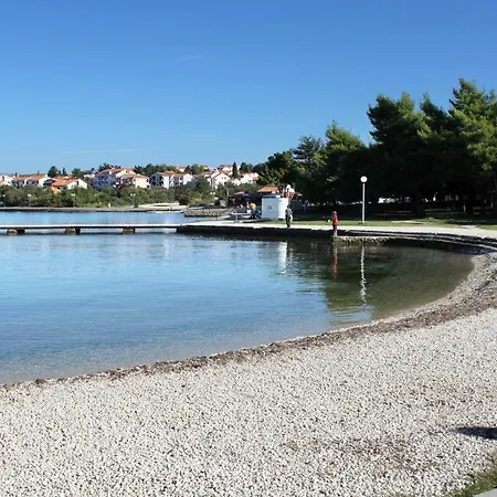 Triple Diklo 16023l Konukevi Zadar