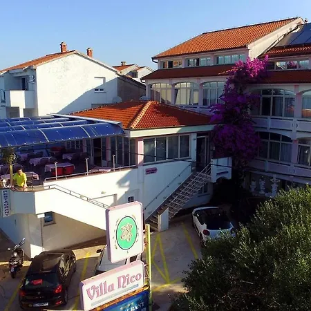 Konukevi Triple Diklo 16023l Zadar